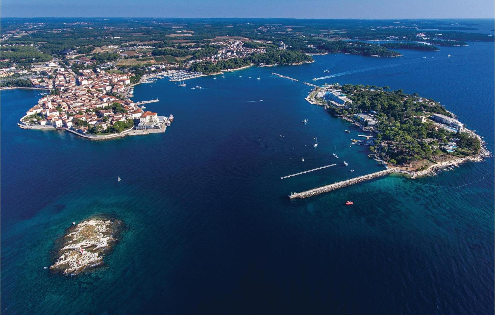 Awesome Home In Porec With House Sea View 外观 照片
